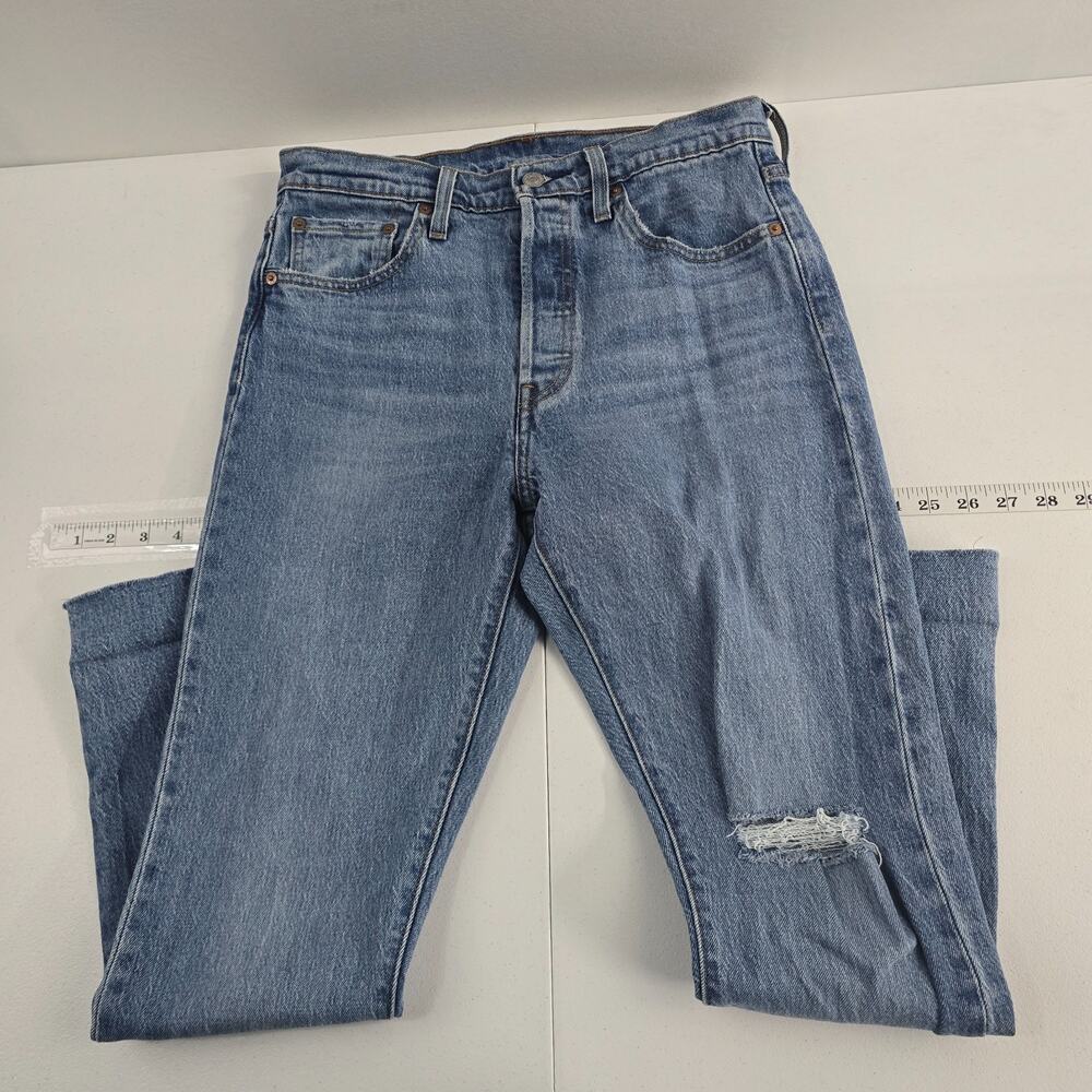 Levi's 501 button fly jeans blue denim womens 29x28‎ light wash 6679